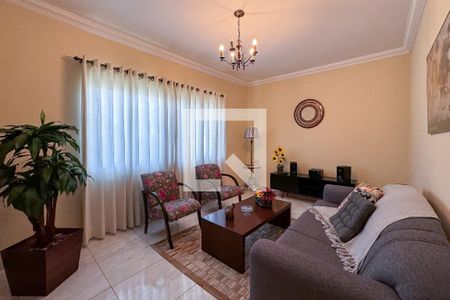 Sala de casa à venda com 3 quartos, 240m² em Dom Cabral, Belo Horizonte