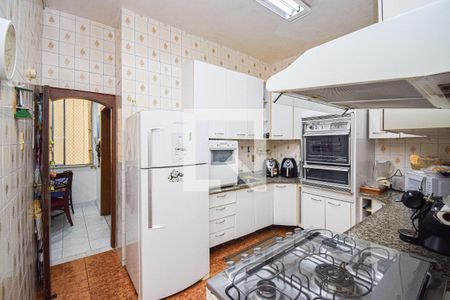 Apartamento à venda com 200m², 3 quartos e 1 vaga