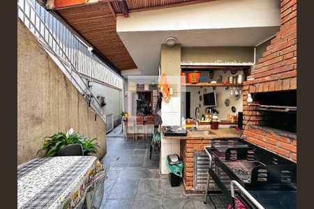 Casa à venda com 155m², 3 quartos e 2 vagasQuintal