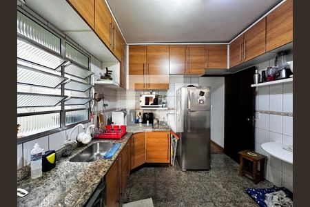 Casa à venda com 155m², 3 quartos e 2 vagasCozinha