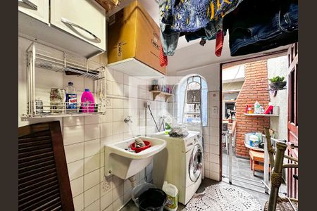 Casa à venda com 155m², 3 quartos e 2 vagasÁrea de Serviço