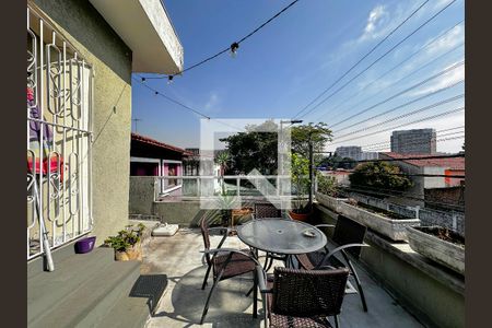 Casa à venda com 155m², 3 quartos e 2 vagasSacada Suíte