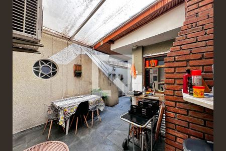 Casa à venda com 155m², 3 quartos e 2 vagasQuintal