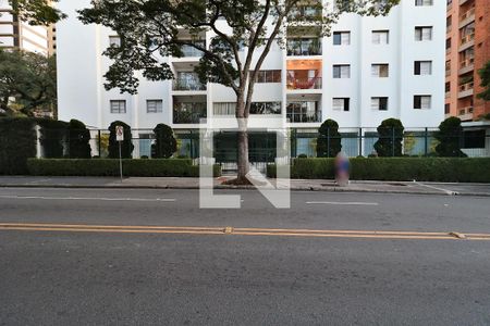 Apartamento para alugar com 181m², 3 quartos e 2 vagasFachada