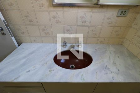 Apartamento para alugar com 181m², 3 quartos e 2 vagasBanheiro da Suíte - Pia