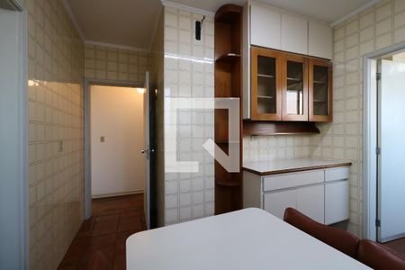 Apartamento para alugar com 181m², 3 quartos e 2 vagasCopa