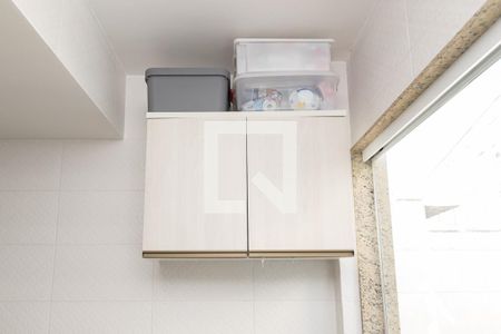 Apartamento para alugar com 100m², 2 quartos e 1 vagaÁrea de Serviço - Armário