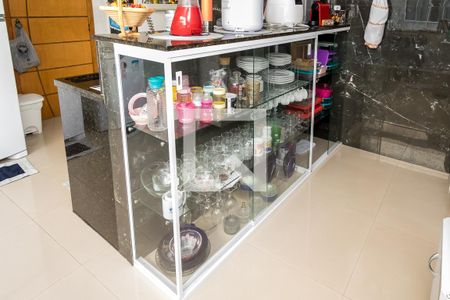 Apartamento para alugar com 100m², 2 quartos e 1 vagaÁrea de Serviço - Armário