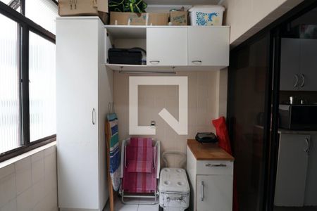 Apartamento para alugar com 131m², 3 quartos e 1 vagaÁrea de serviço 