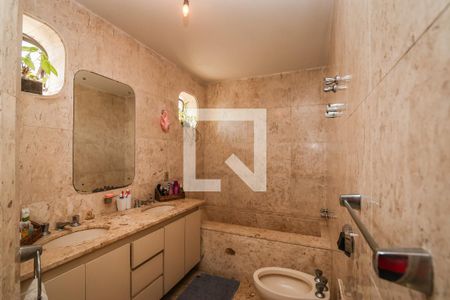 Apartamento para alugar com 355m², 4 quartos e 3 vagasBanheiro da Suite