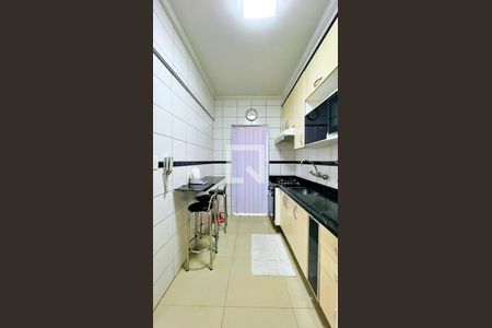 Apartamento à venda com 75m², 3 quartos e 2 vagas Apartamento à venda com 75m², 3 quartos e 2 vagasCozinha