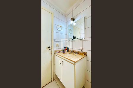 Banheiro da Suíte de apartamento para alugar com 3 quartos, 75m² em Ponte Grande, Guarulhos