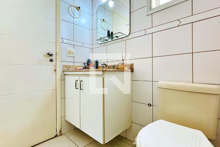 Banheiro da Suíte de apartamento para alugar com 3 quartos, 75m² em Ponte Grande, Guarulhos