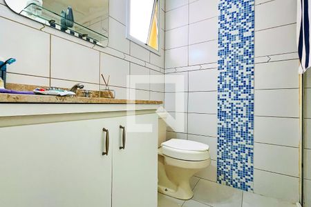 Banheiro da Suíte de apartamento para alugar com 3 quartos, 75m² em Ponte Grande, Guarulhos