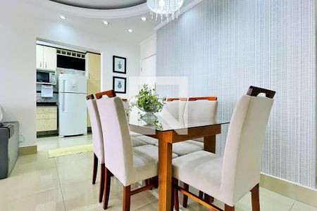 Apartamento à venda com 75m², 3 quartos e 2 vagas Apartamento à venda com 75m², 3 quartos e 2 vagasSala de Jantar