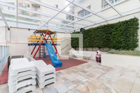 Apartamento à venda com 75m², 3 quartos e 2 vagas Apartamento à venda com 75m², 3 quartos e 2 vagasPlayground
