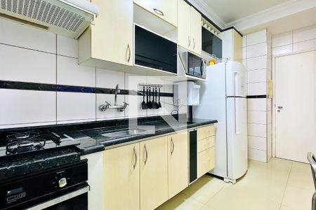 Apartamento à venda com 75m², 3 quartos e 2 vagas Apartamento à venda com 75m², 3 quartos e 2 vagasCozinha