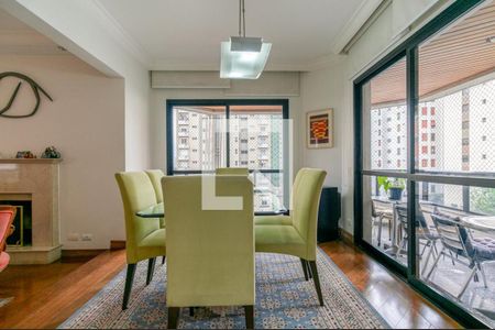 Apartamento à venda com 200m², 4 quartos e 3 vagas