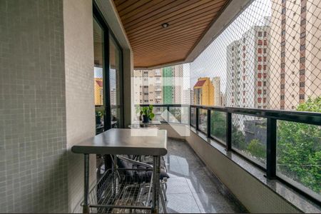 Apartamento à venda com 200m², 4 quartos e 3 vagas