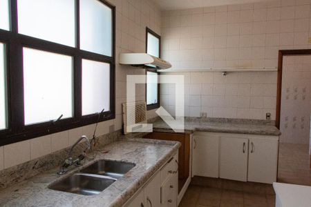 Apartamento à venda com 450m², 5 quartos e 4 vagasCOZINHA