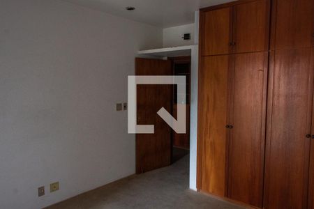 Apartamento à venda com 450m², 5 quartos e 4 vagasSUITE 1