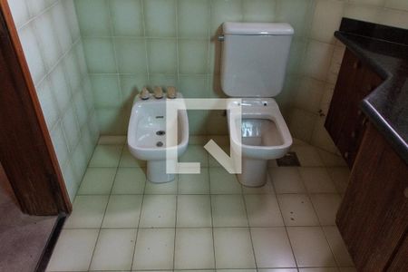 Apartamento à venda com 450m², 5 quartos e 4 vagasBANHEIRO DA SUITE 2