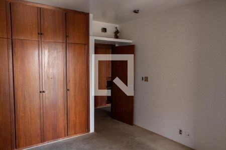 Apartamento à venda com 450m², 5 quartos e 4 vagasSUITE 2