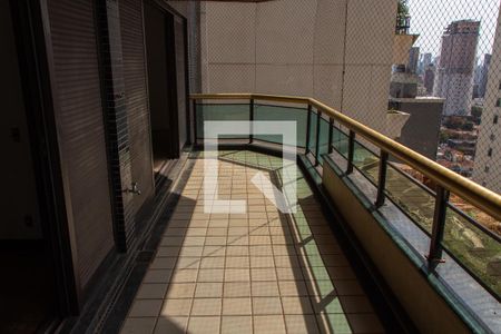 Apartamento à venda com 450m², 5 quartos e 4 vagasSACADA DA SUITE MASTER