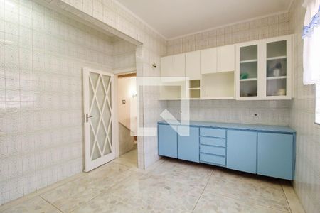 Casa à venda com 253m², 4 quartos e 3 vagas Casa à venda com 253m², 4 quartos e 3 vagasCozinha