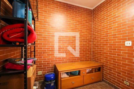 Casa à venda com 253m², 4 quartos e 3 vagas Casa à venda com 253m², 4 quartos e 3 vagasÁrea de Serviço