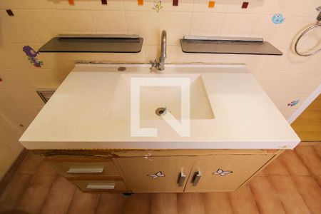 Casa à venda com 253m², 4 quartos e 3 vagas Casa à venda com 253m², 4 quartos e 3 vagasBanheiro