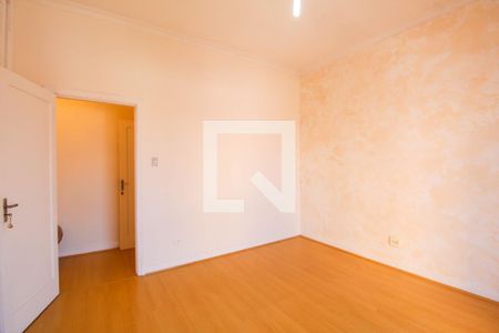 Casa à venda com 253m², 4 quartos e 3 vagas Casa à venda com 253m², 4 quartos e 3 vagasQuarto 2