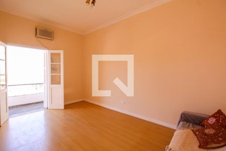 Casa à venda com 253m², 4 quartos e 3 vagas Casa à venda com 253m², 4 quartos e 3 vagasQuarto 3