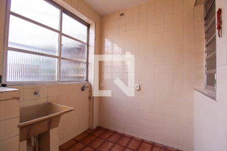 Casa à venda com 253m², 4 quartos e 3 vagas Casa à venda com 253m², 4 quartos e 3 vagasÁrea de Serviço