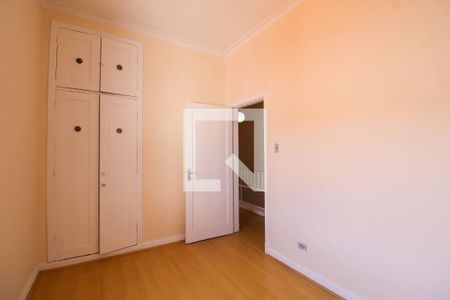 Casa à venda com 253m², 4 quartos e 3 vagas Casa à venda com 253m², 4 quartos e 3 vagasQuarto 4