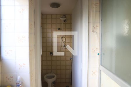 Apartamento para alugar com 77m², 2 quartos e 1 vagaBanheiro de serviço
