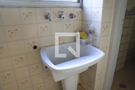 Apartamento para alugar com 77m², 2 quartos e 1 vagaÁrea de Serviço