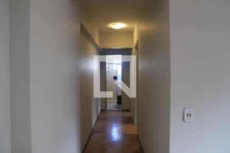 Corredor de apartamento para alugar com 2 quartos, 77m² em Vila da Saúde, São Paulo