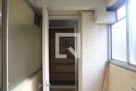 Apartamento para alugar com 77m², 2 quartos e 1 vagaQuarto de Serviço