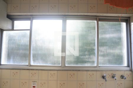 Apartamento para alugar com 77m², 2 quartos e 1 vagaÁrea de Serviço