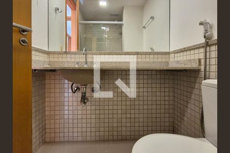 Apartamento à venda com 84m², 3 quartos e 1 vaga Apartamento à venda com 84m², 3 quartos e 1 vagaBanheiro da Suíte