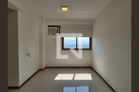 Apartamento à venda com 84m², 3 quartos e 1 vaga Apartamento à venda com 84m², 3 quartos e 1 vagaSuite