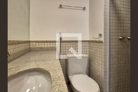 Apartamento à venda com 84m², 3 quartos e 1 vaga Apartamento à venda com 84m², 3 quartos e 1 vagaBanheiro da Suíte