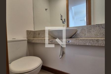 Apartamento à venda com 84m², 3 quartos e 1 vaga Apartamento à venda com 84m², 3 quartos e 1 vagaLavabo
