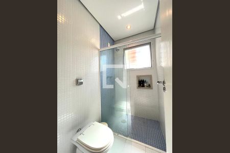 Casa à venda com 350m², 4 quartos e 3 vagasBanheiro da Suíte 2