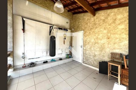 Casa à venda com 350m², 4 quartos e 3 vagasVaranda da Suíte 1