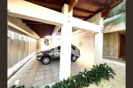 Casa à venda com 350m², 4 quartos e 3 vagasGaragem