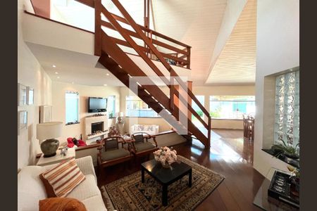 Sala de Estar de casa à venda com 4 quartos, 350m² em Vila Nova Caledônia, São Paulo