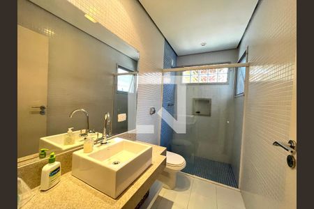 Casa à venda com 350m², 4 quartos e 3 vagasBanheiro da Suíte 3