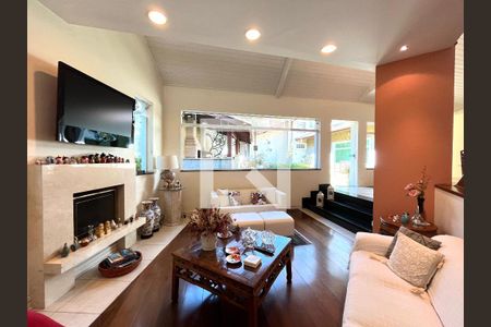 Sala de Estar de casa à venda com 4 quartos, 350m² em Vila Nova Caledônia, São Paulo